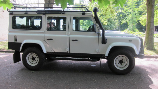 LAND ROVER DEFENDER 110 TD4 2.2 DPF „EXPERIENCE“
