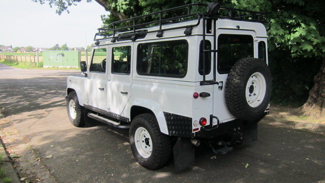 LAND ROVER DEFENDER 110 TD4 2.2 DPF „EXPERIENCE“