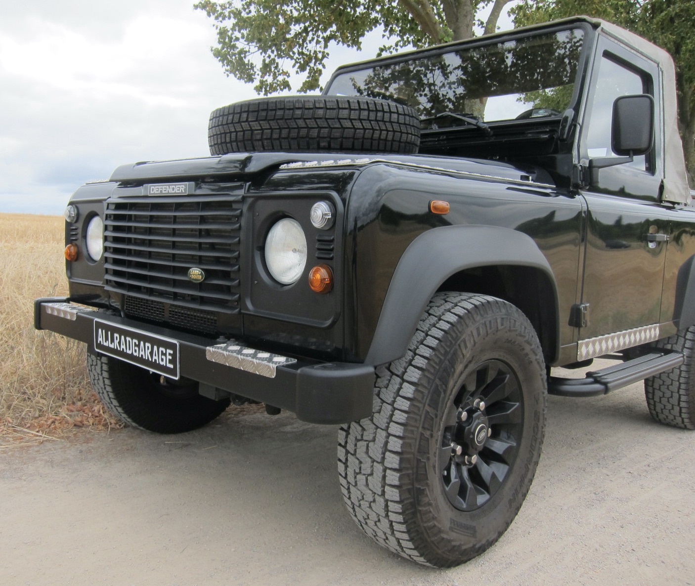 Land Rover Defender 90 Td5 Softop / 285er Bereifung